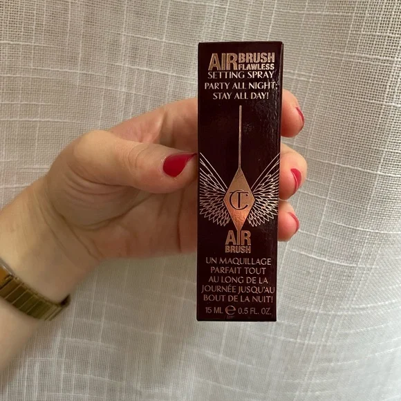 Charlotte Tilbury Airbrush Flawless Setting Spray 15ML - Picture 2 of 5